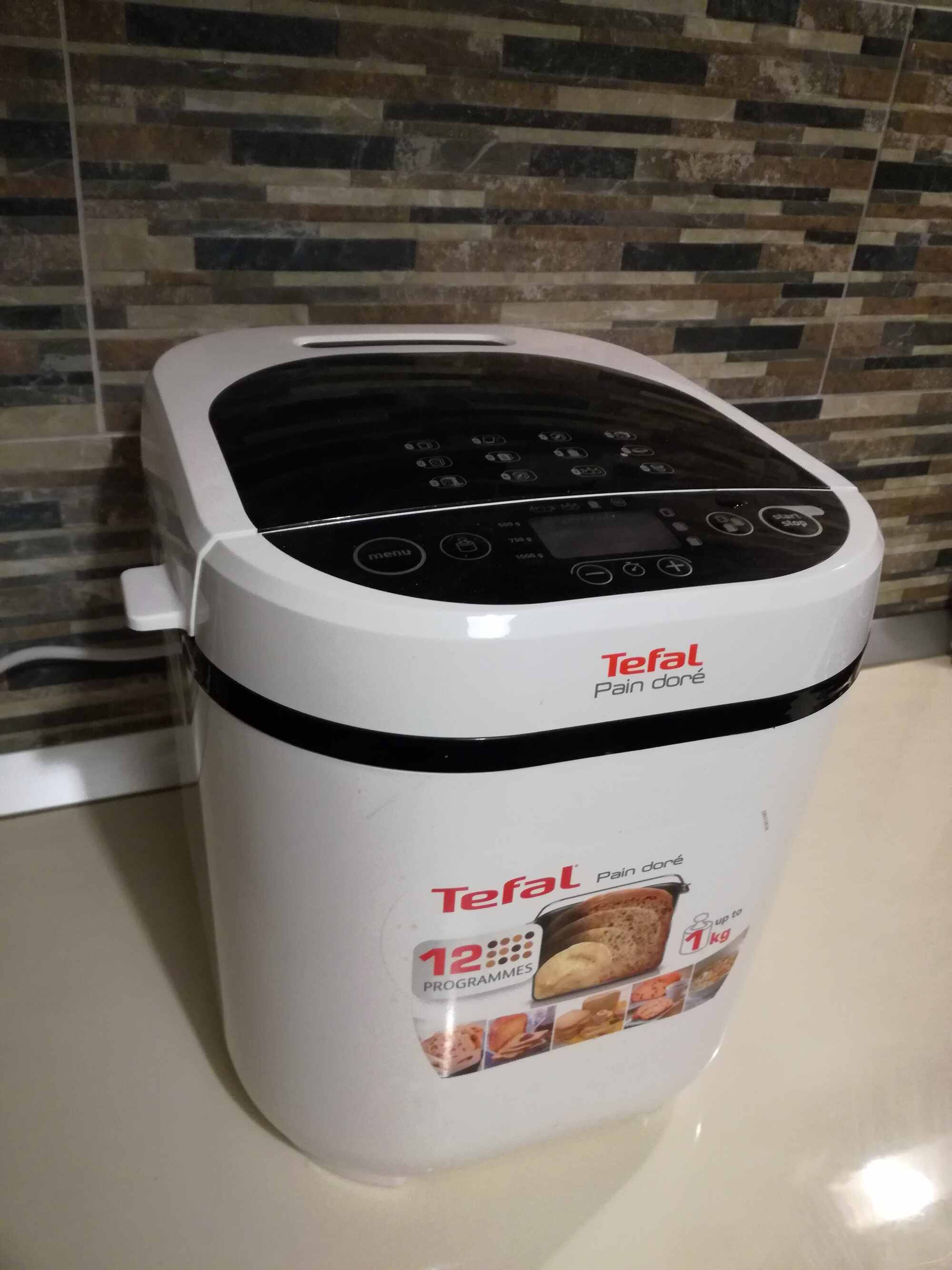 Review Tefal Pain Doré PF210 – masina de paine cu 12 programe si capacitatea de 1000 de grame